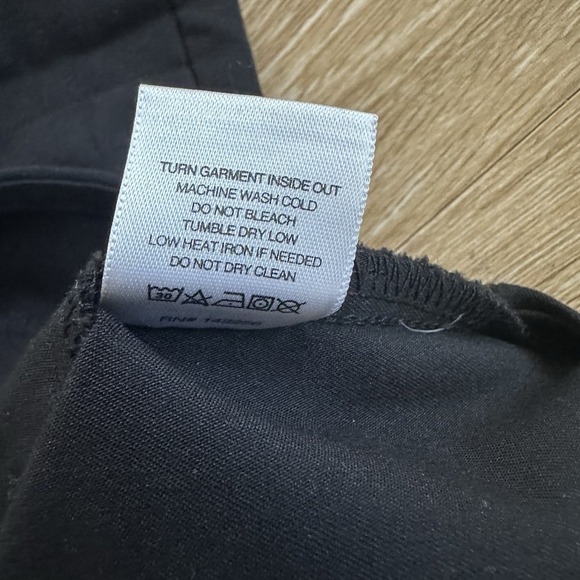 FIGS Oversized Srub Top Black Women's Large - Picture 8 of 12